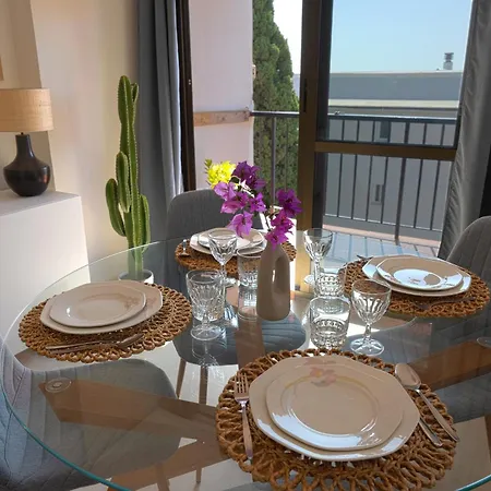 Centrico Con Piscina Y Parking Appartamento *