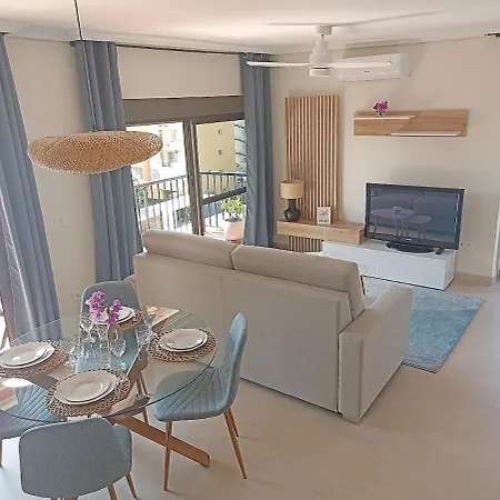 Apartment Centrico Con Piscina Y Parking