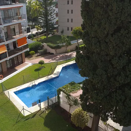 Centrico Cozy Con Piscina Y Parking 아파트