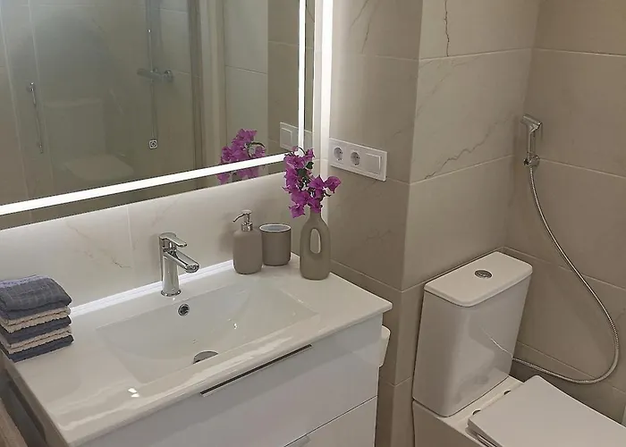 Céntrico Con Piscina Y Parking Torremolinos