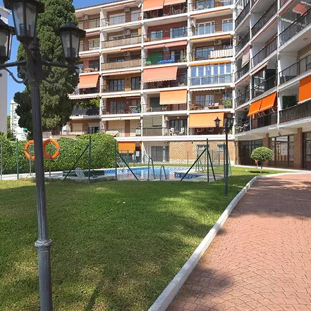 Apartamento Céntrico Con Piscina Y Parking